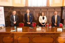 poza-2-conferinta.jpg